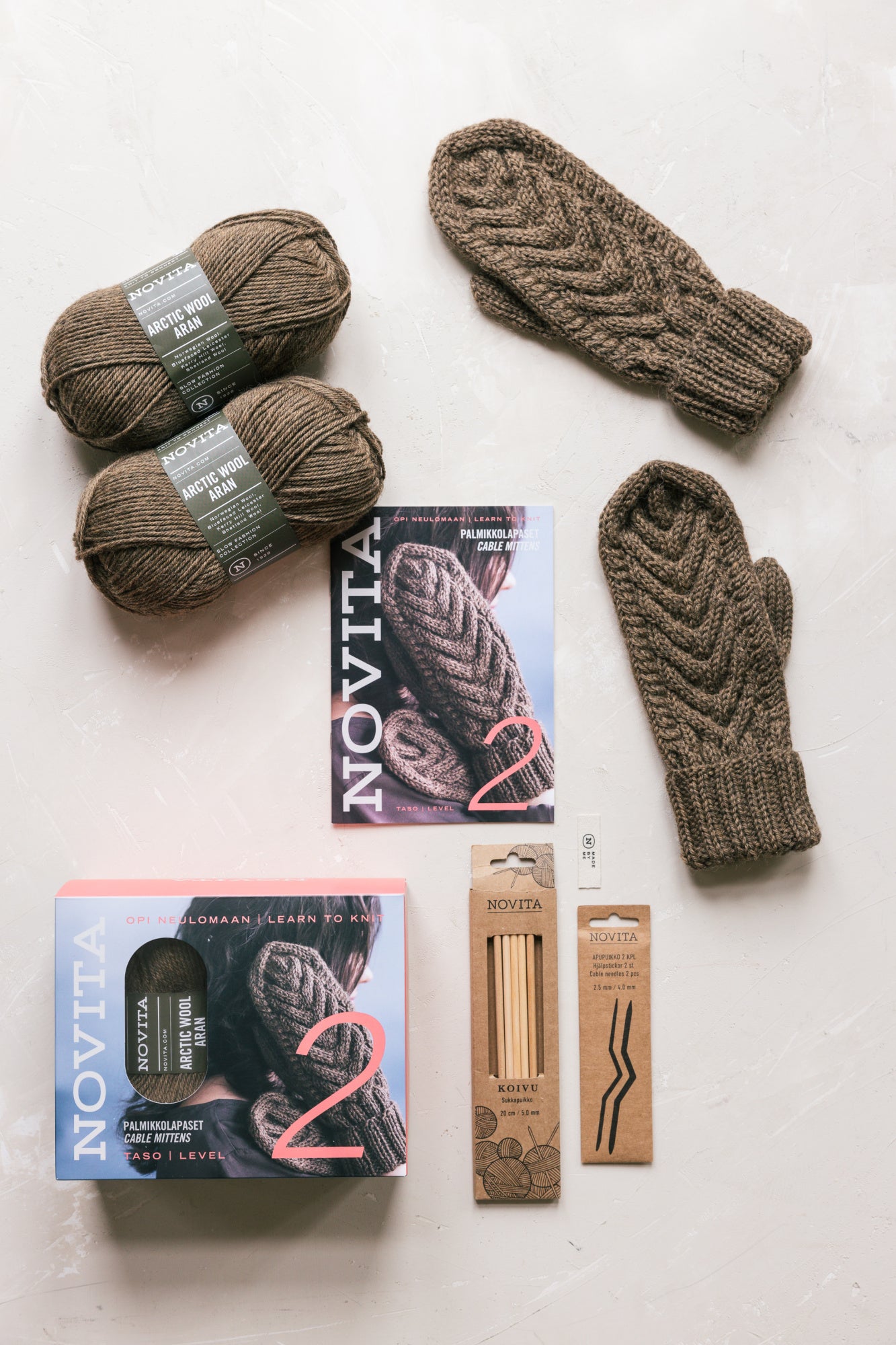 Novita Beginners knitting box level 2, cable mittens