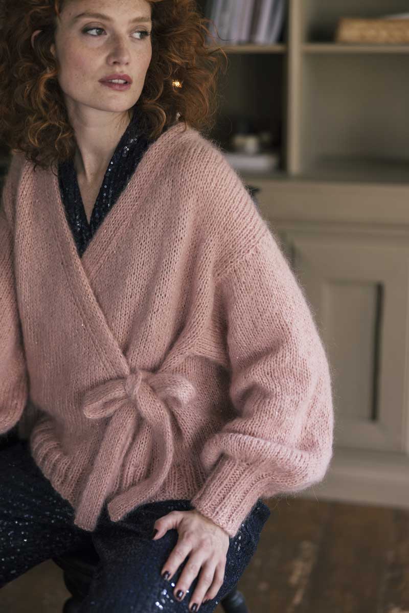 PDF-mönster: Glans-omlottkoftan (Novita Vinter 2024)