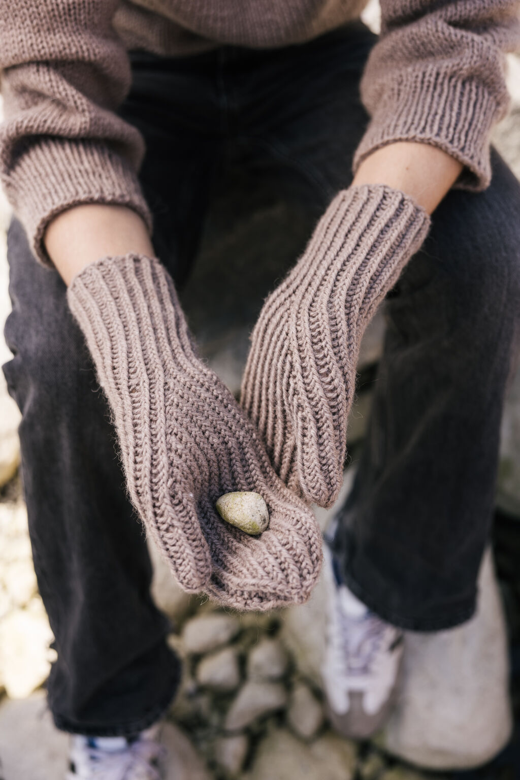 Downloadable pattern: Piilo Mittens (Novita Autumn 2024) FIN/SWE/ENG