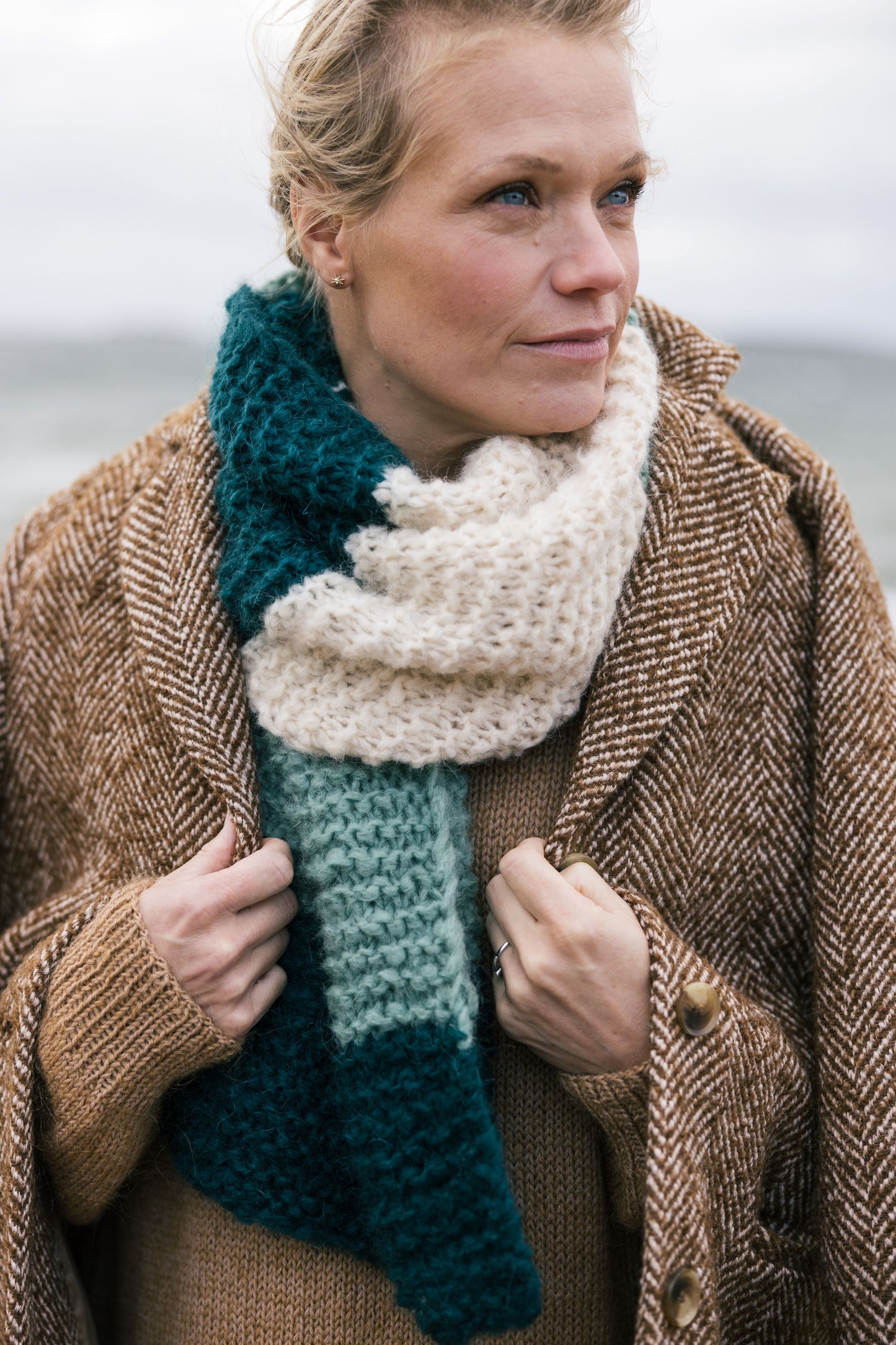 PDF-mönster: Vindpust-sjalen (Novita Vår 2025)