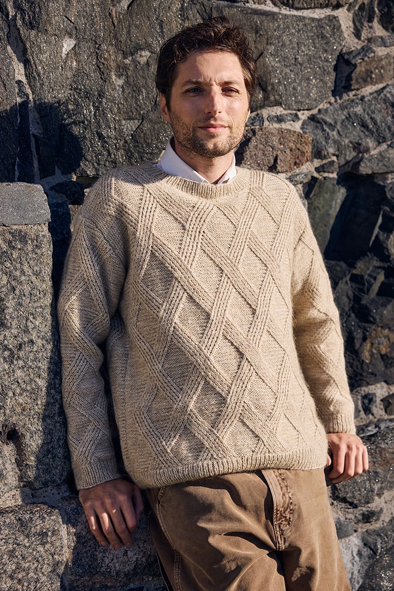 Downloadable pattern: Sebastian Sweater (Novita Essentials)