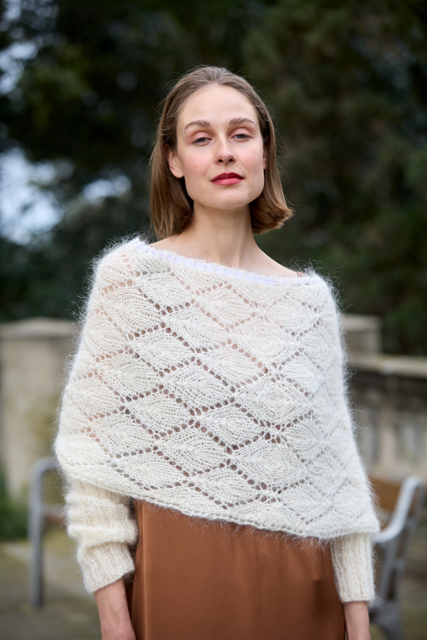 Ladattava ohje: Myrna-neulehuivi wrapped (Novita Essentials) FIN/SWE/ENG
