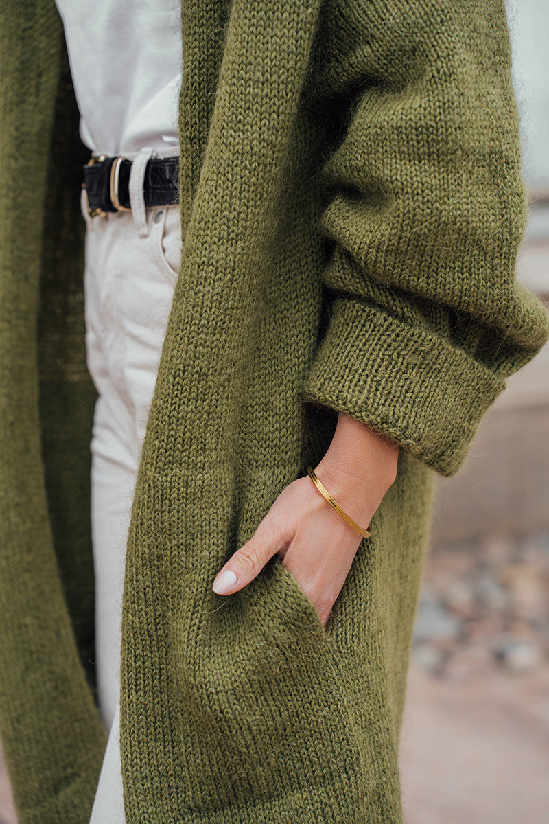 Downloadable pattern: Elliot Cardigan (Novita Essentials)