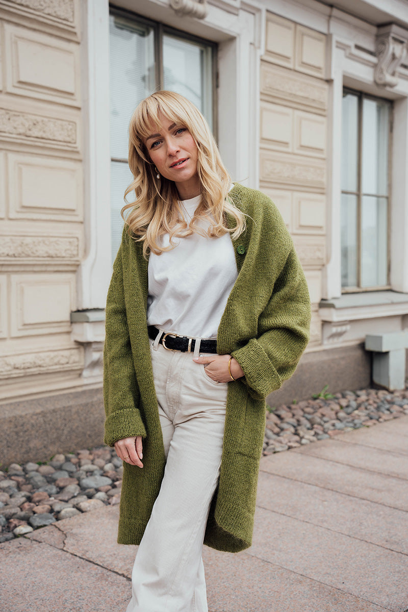 Downloadable pattern: Elliot Cardigan (Novita Essentials)