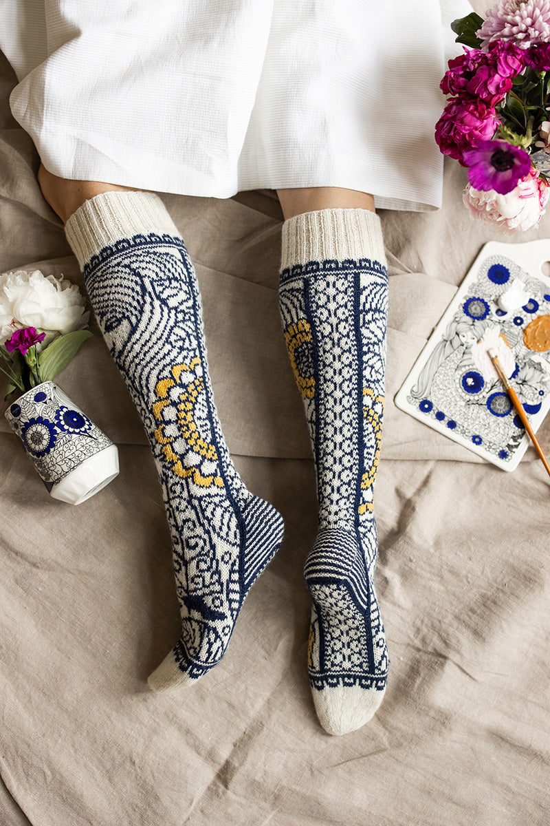 Downloadable pattern: Pastoraali II knitted knee socks (Arabia x Novita)