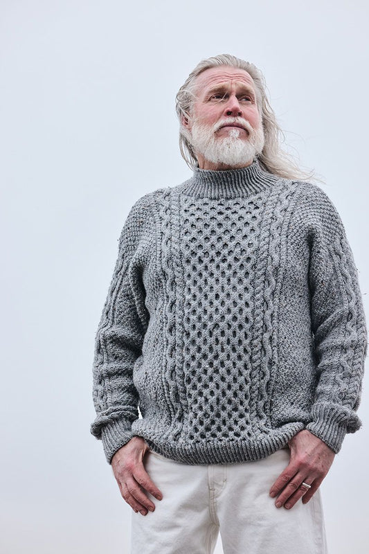 Downloadable pattern: Onda Cable Sweater (Novita Essentials)