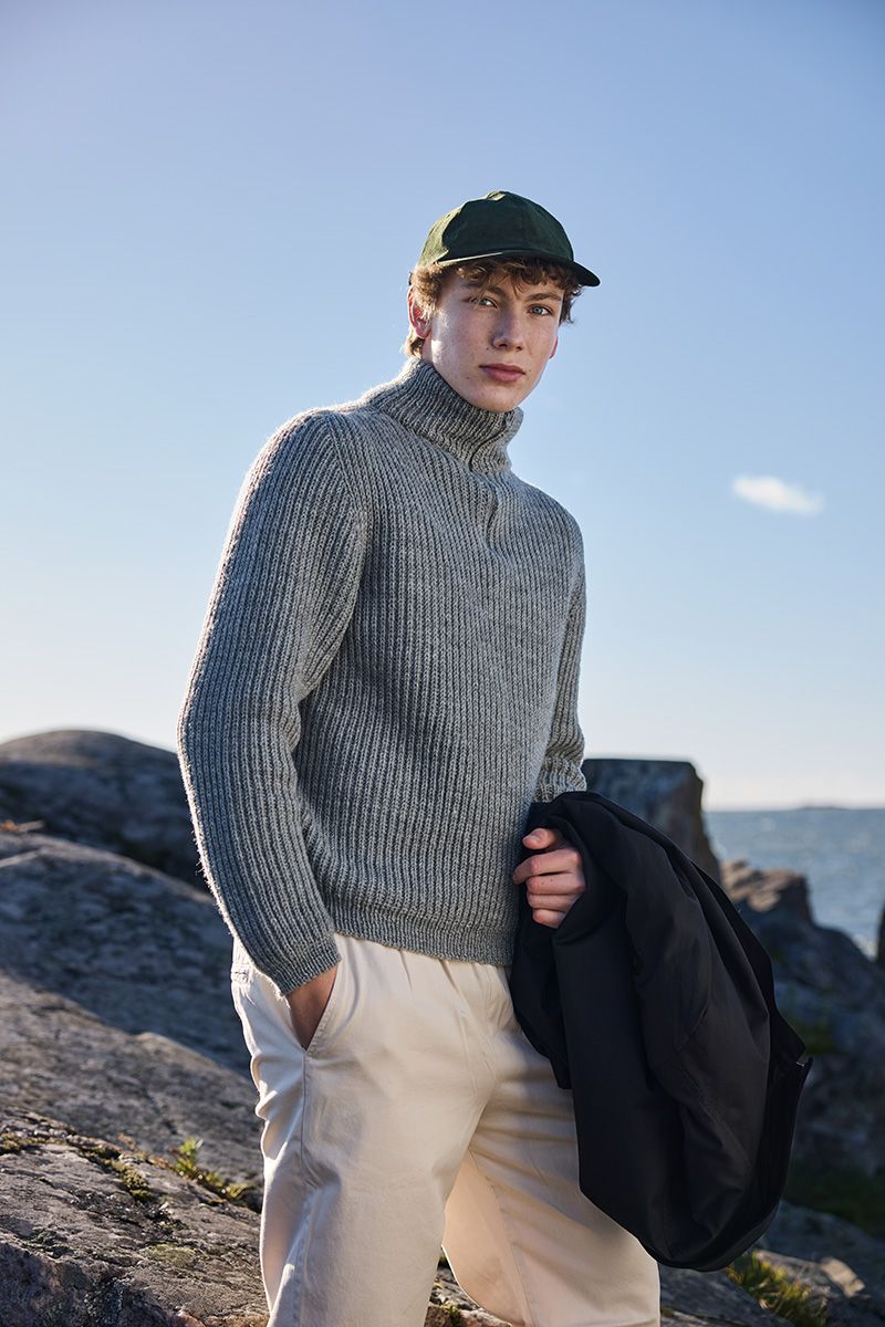 Downloadable pattern: Skipper Zipper Sweater (Novita Essentials)