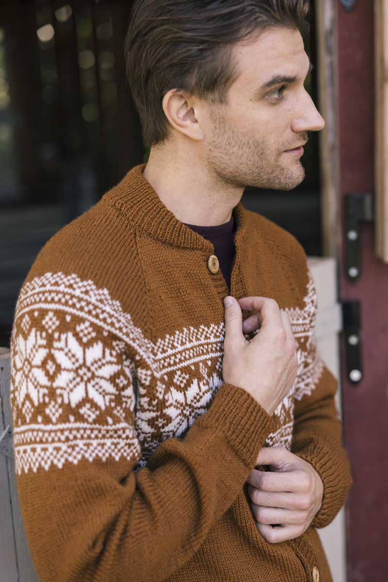 Downloadable pattern: Starry Night Cardigan (Novita Winter 2024)