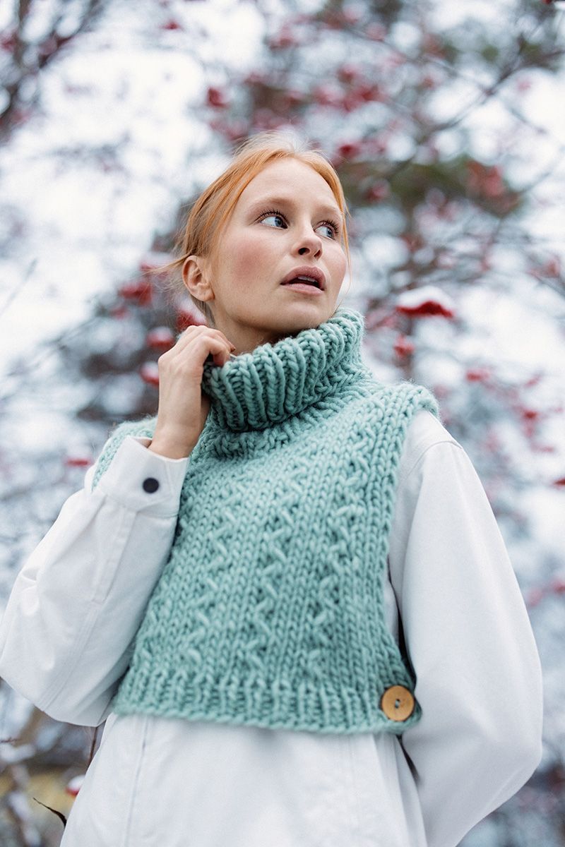 Downloadable pattern: Talvimarja Cowl (Novita Spring 2025)